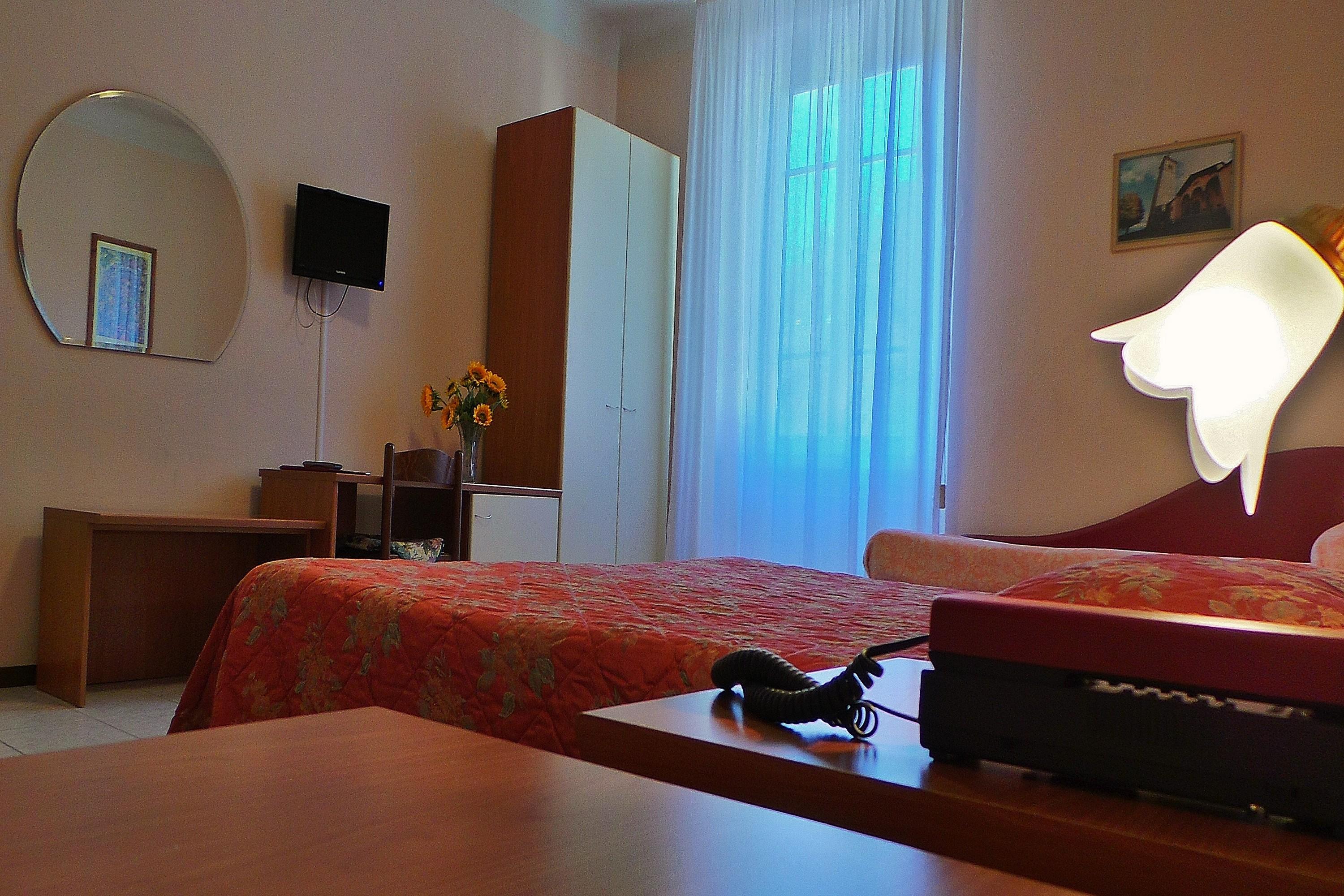 Hotel Roma Porretta Terme Bagian luar foto